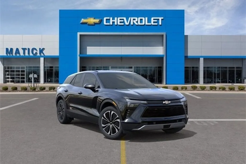 2026 Chevrolet Blazer EV photo 1