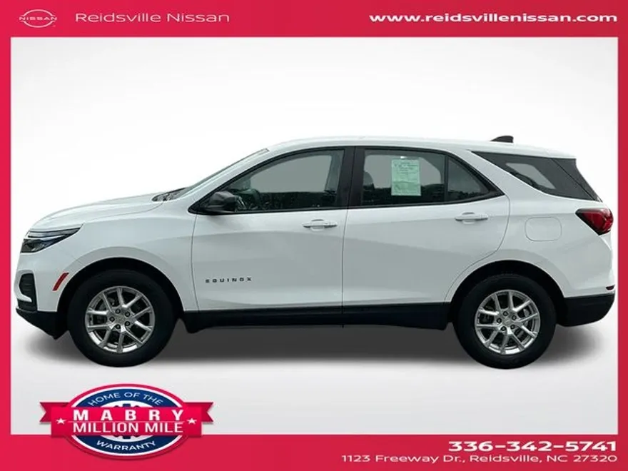 2022 Chevrolet Equinox LS photo 1