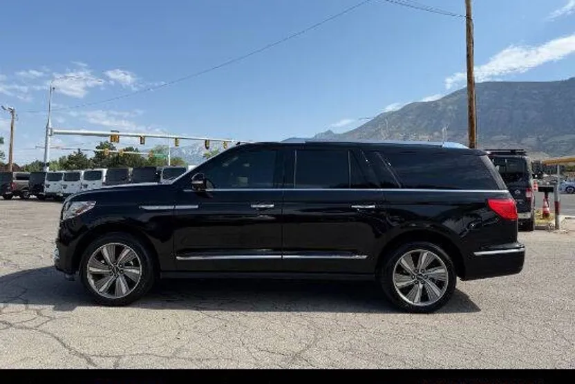 2018 Lincoln Navigator L Reserve photo 1