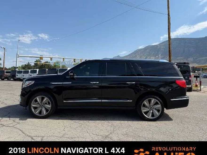2018 Lincoln Navigator L Reserve photo 1