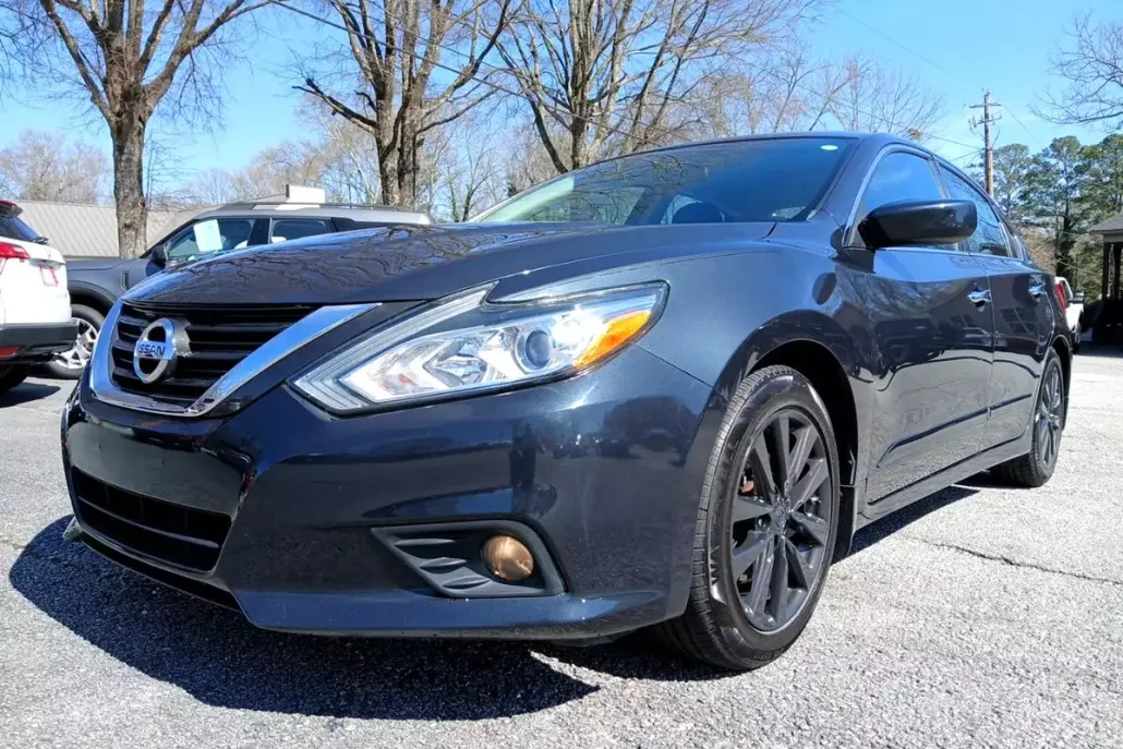 2016 Nissan Altima 2.5 SR photo 1