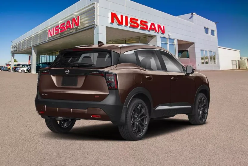 2026 Nissan Kicks SR photo 1