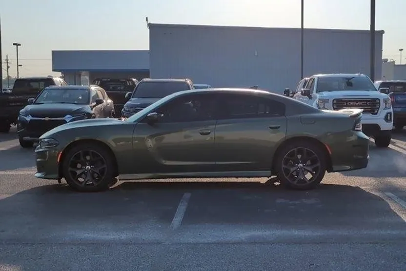 2019 Dodge Charger GT photo 1