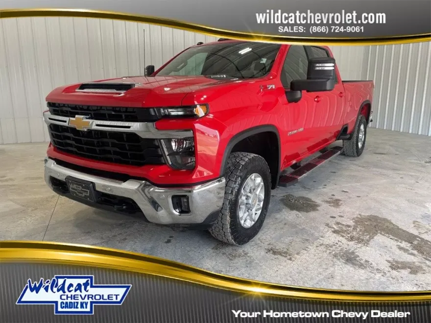 2025 Chevrolet Silverado LT photo 1
