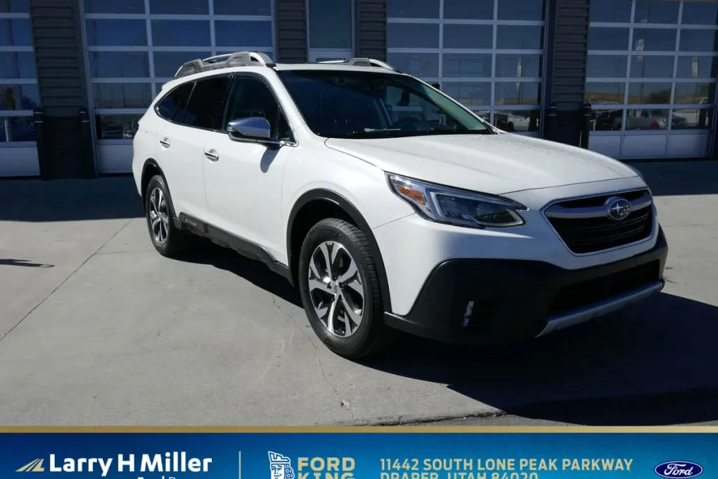 2021 Subaru Outback Touring XT photo 1