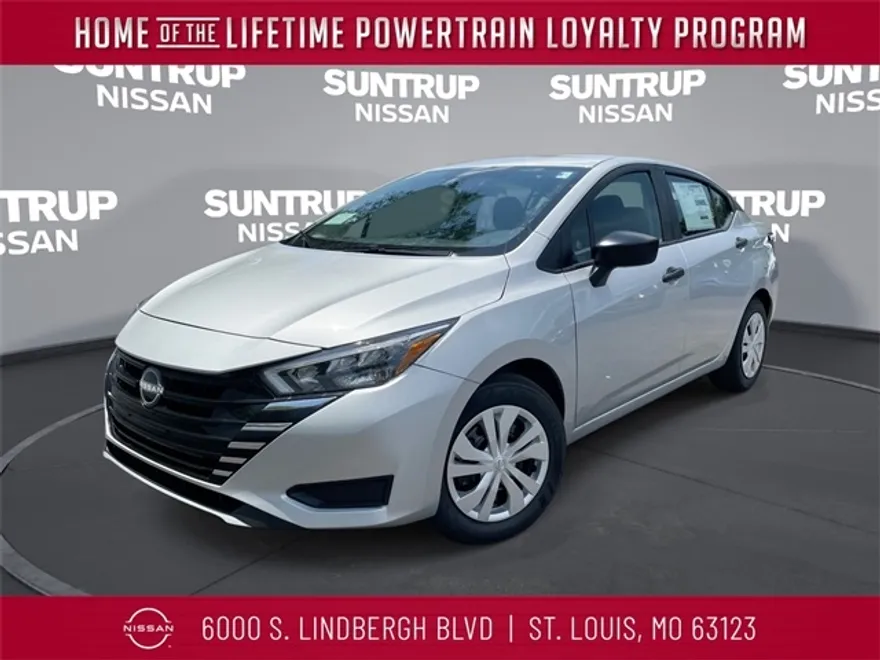2025 Nissan Versa 1.6 S photo 1