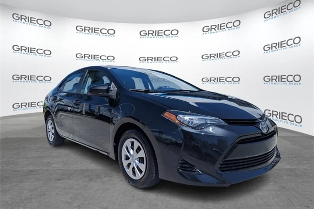 2017 Toyota Corolla L photo 1