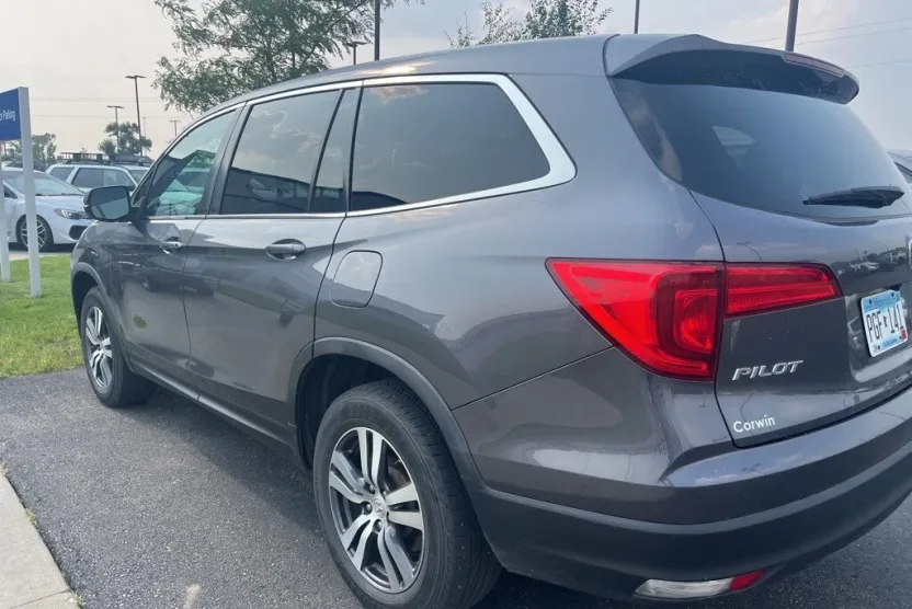 2018 Honda Pilot EX-L photo 1