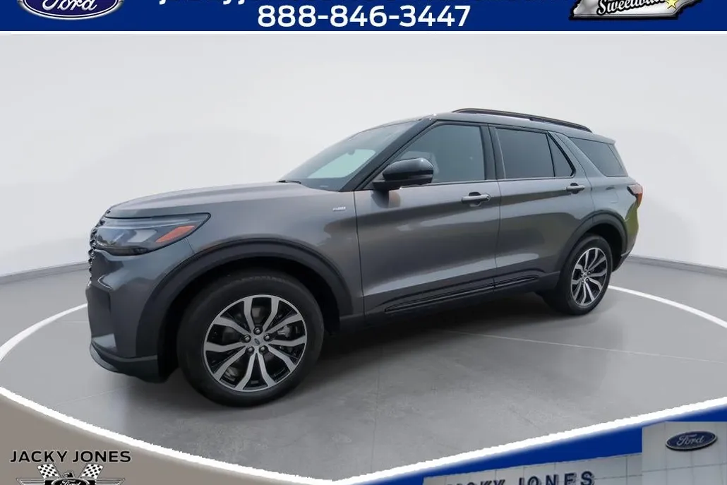 2025 Ford Explorer ST-Line photo 1