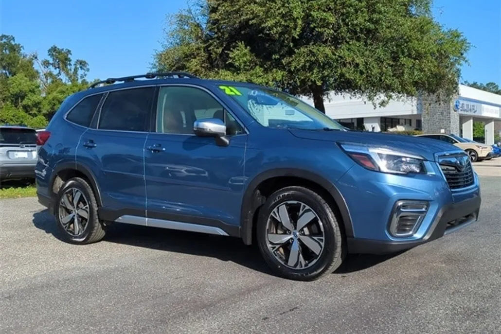 2021 Subaru Forester Touring photo 1