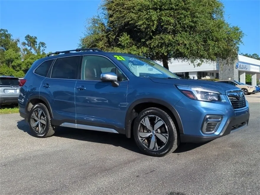 2021 Subaru Forester Touring photo 1
