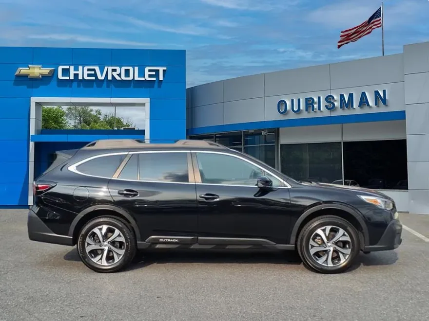 2022 Subaru Outback Limited photo 1