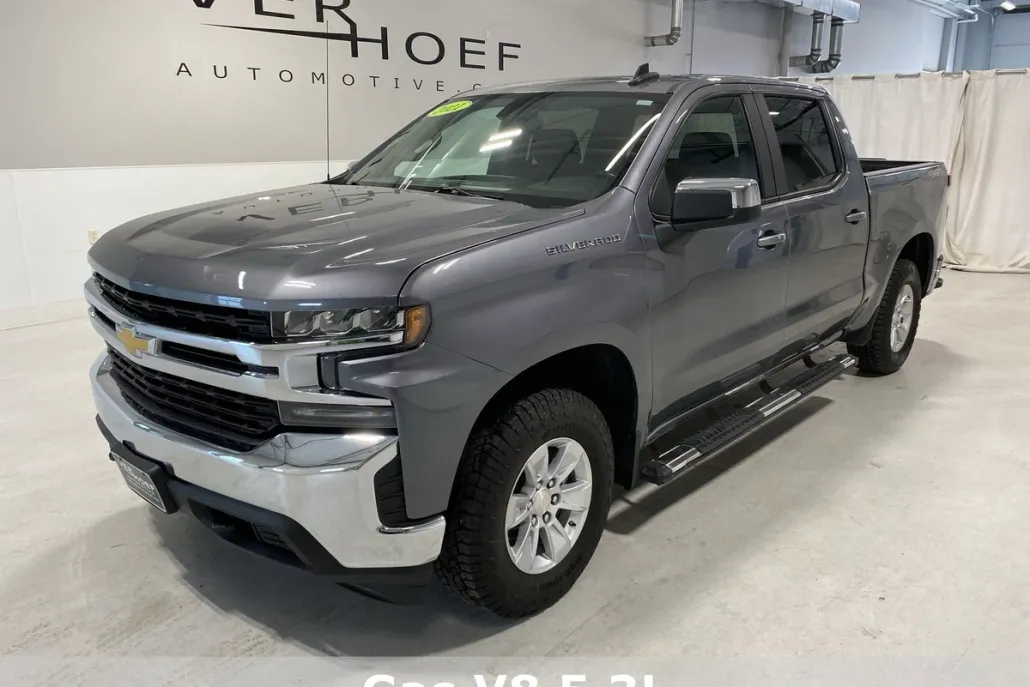 2021 Chevrolet Silverado 1500 LT photo 1