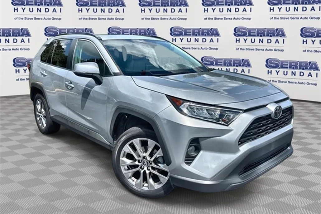 2019 Toyota RAV4 XLE Premium photo 1