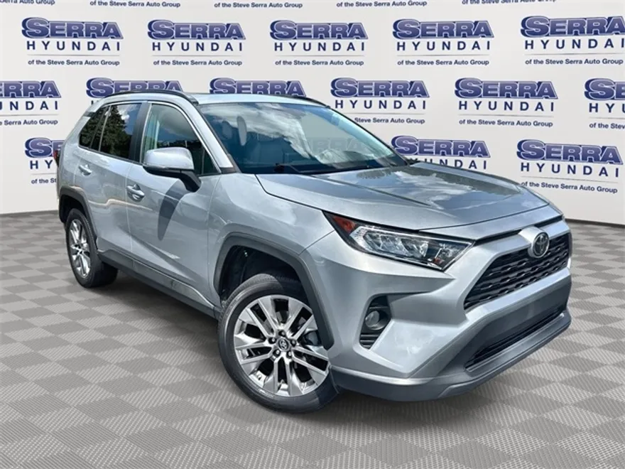 2019 Toyota RAV4 XLE Premium photo 1
