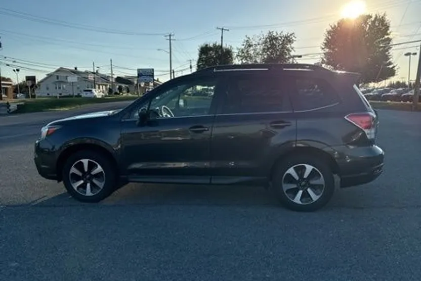 2017 Subaru Forester 2.5i Limited photo 1