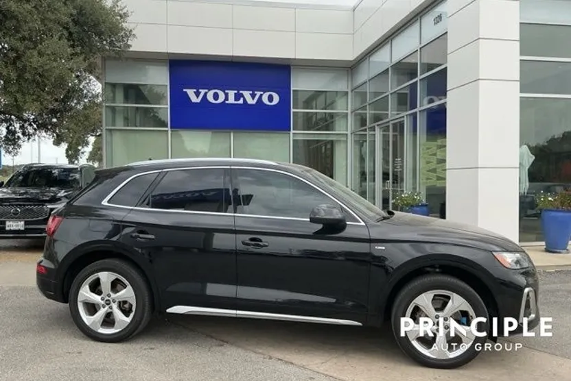 2024 Audi Q5 45 S line Premium photo 1