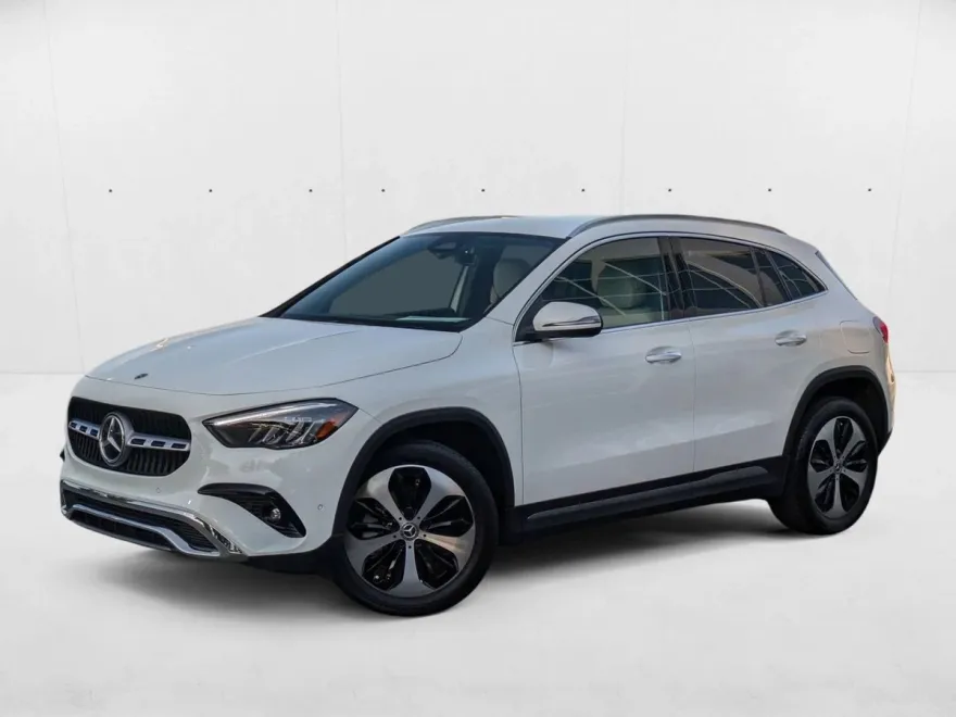 2024 Mercedes Benz GLA 250 photo 1
