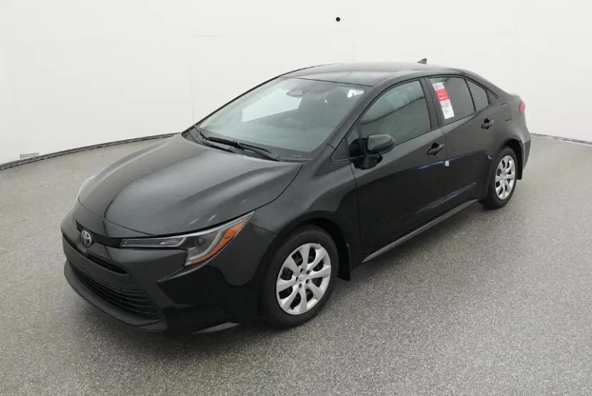 2025 Toyota Corolla LE photo 1
