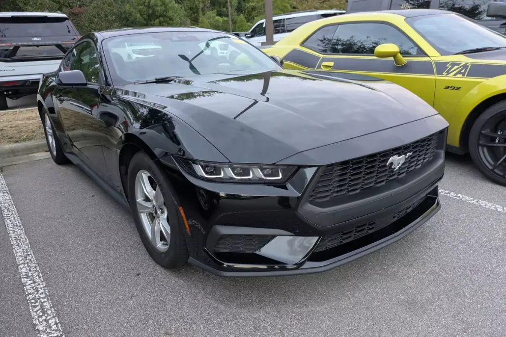 2024 Ford Mustang EcoBoost photo 1