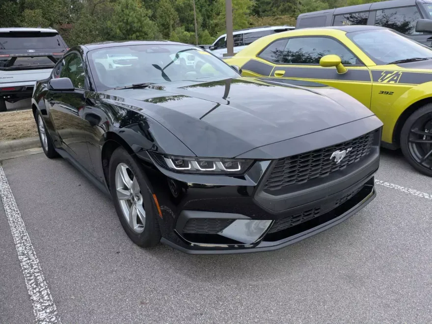 2024 Ford Mustang EcoBoost photo 1