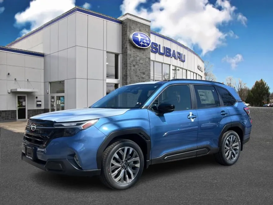 2025 Subaru Forester Touring photo 1