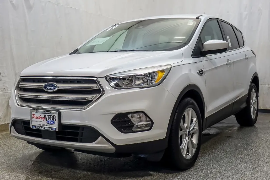 2019 Ford Escape SE photo 1