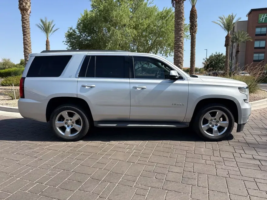 2015 Chevrolet Tahoe LT photo 1