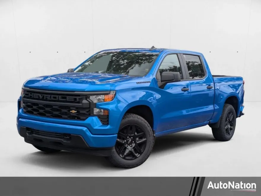2025 Chevrolet Silverado 1500 Custom photo 1