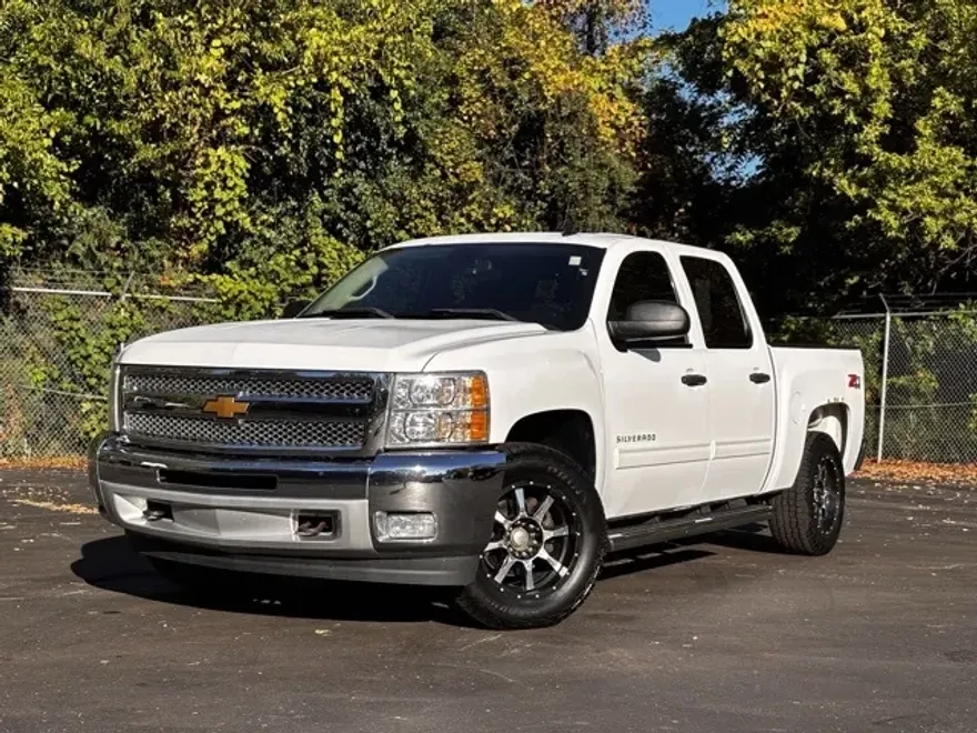2013 Chevrolet Silverado 1500 LT photo 1