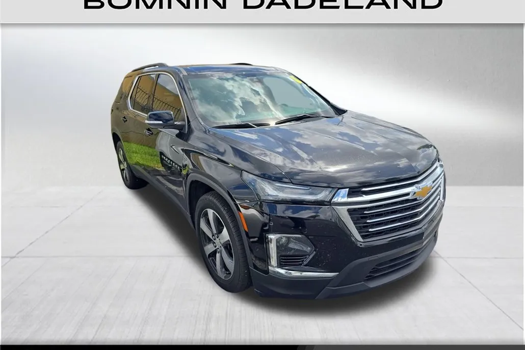 2023 Chevrolet Traverse Leather photo 1