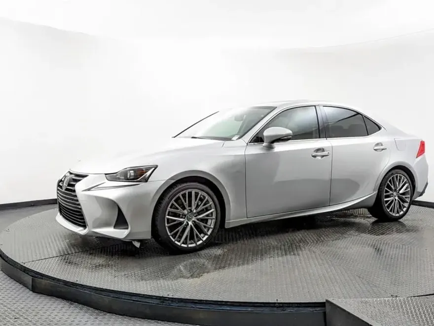 2017 Lexus IS 200t photo 1