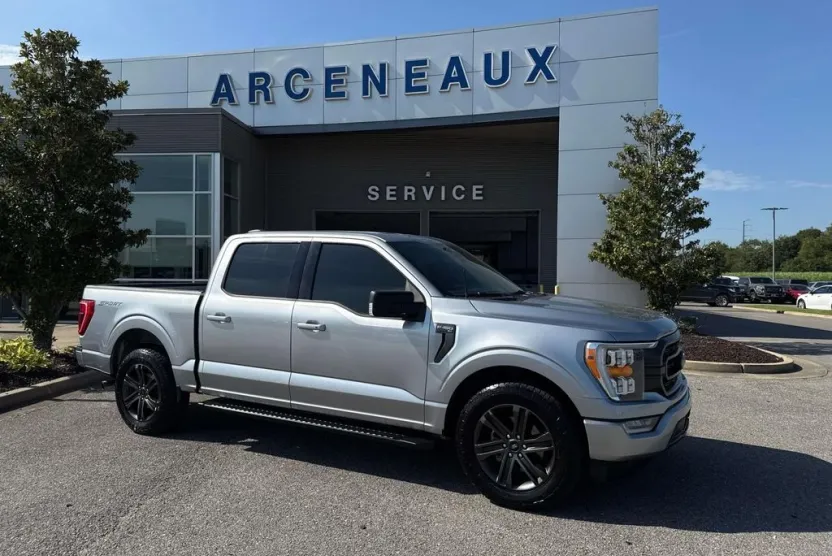 2021 Ford F-150 XLT photo 1