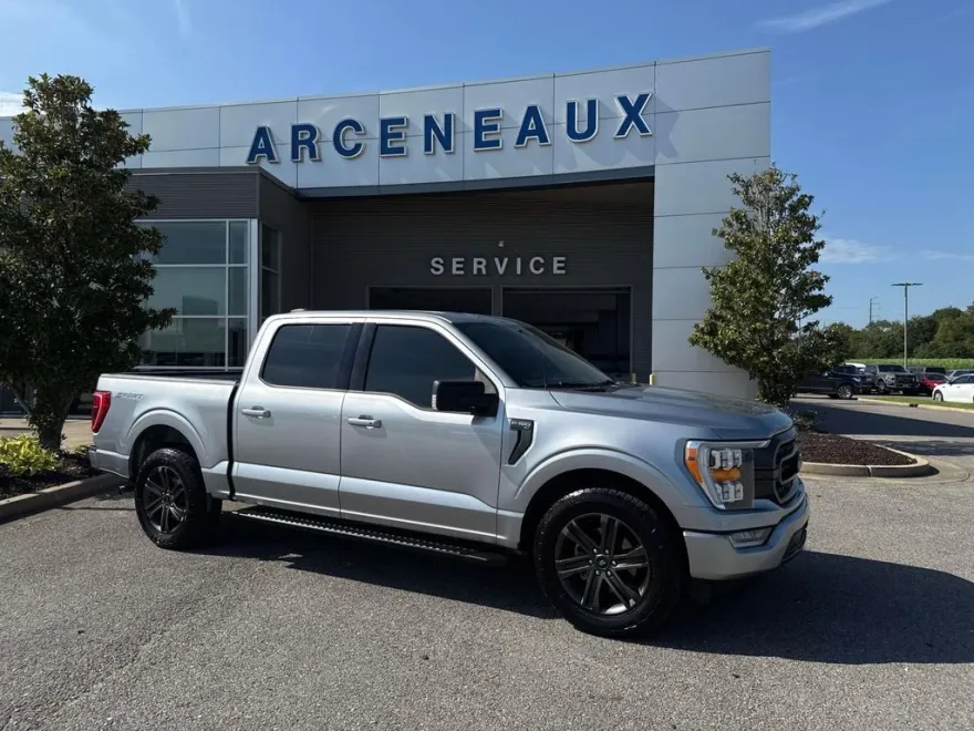 2021 Ford F-150 XLT photo 1