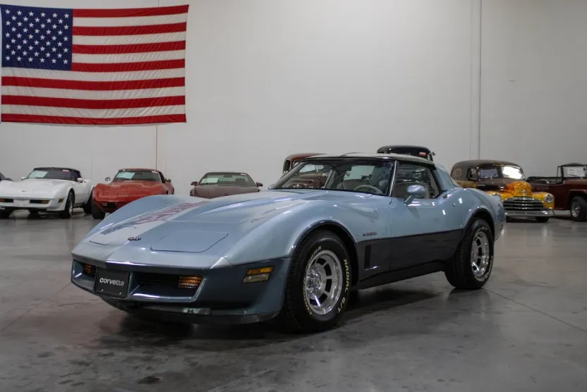 1982 Chevrolet Corvette photo 1