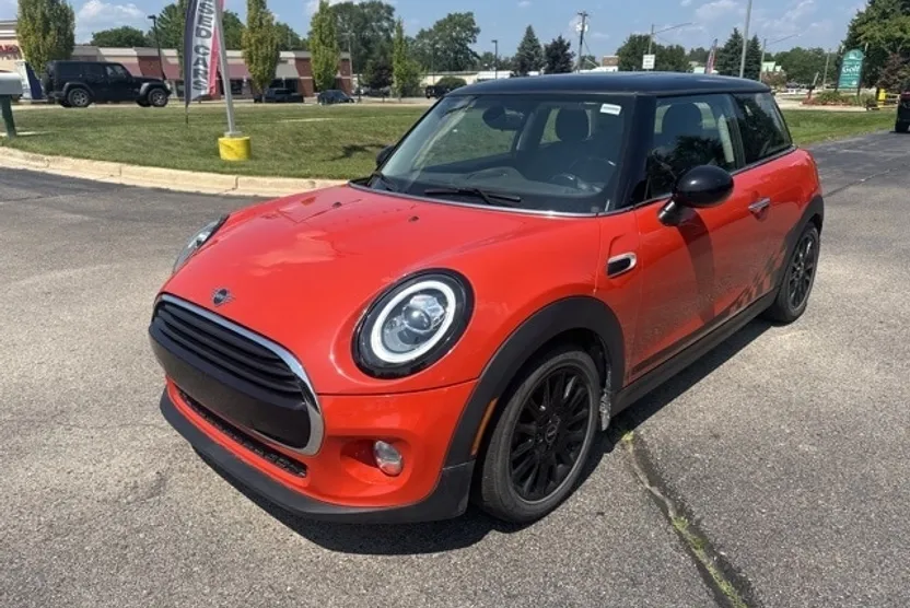 2019 Mini Cooper Signature photo 1