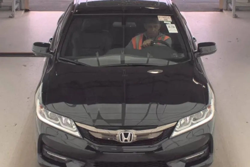 2017 Honda Accord EX-L V6 photo 1