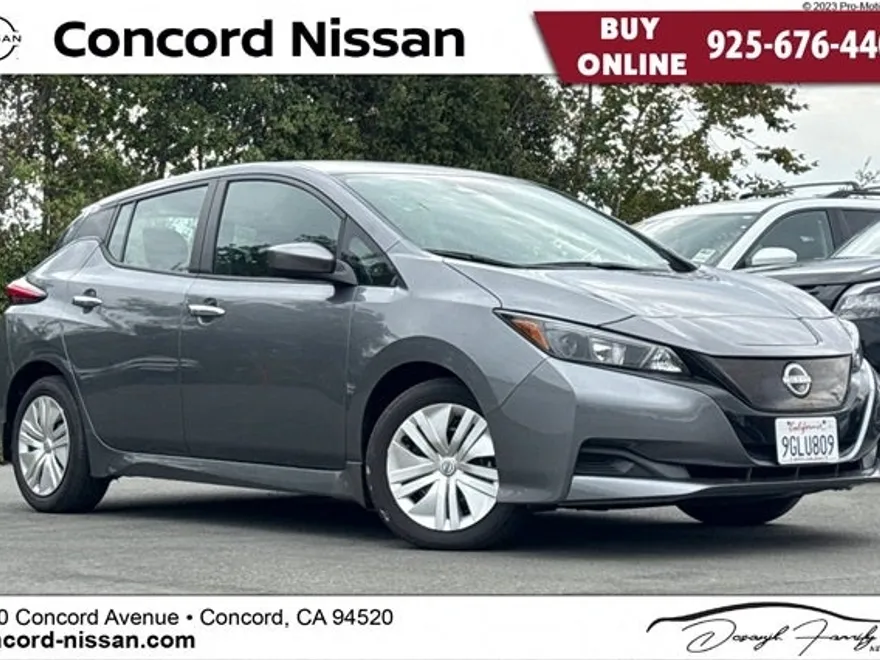 2023 Nissan Leaf S photo 1