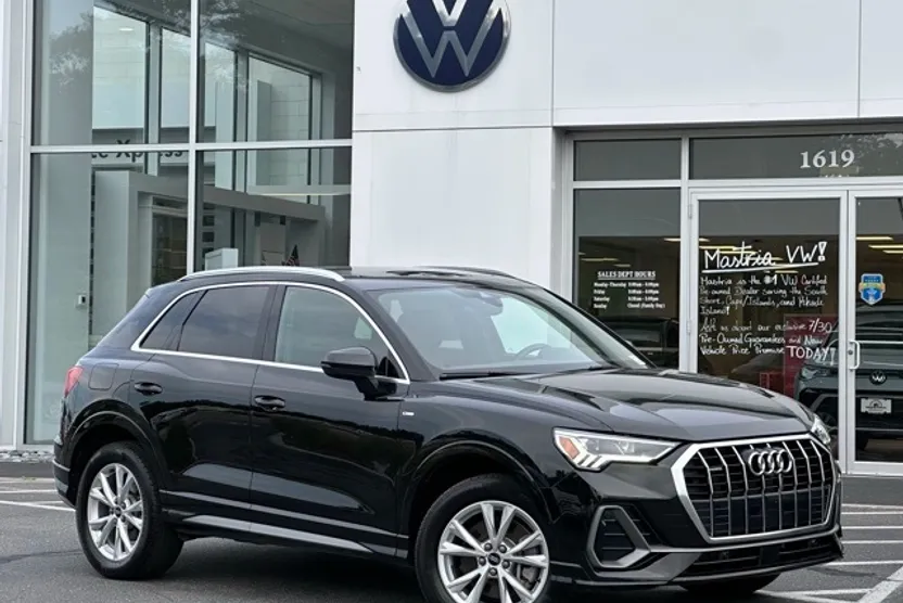 2022 Audi Q3 Premium Plus S line photo 1