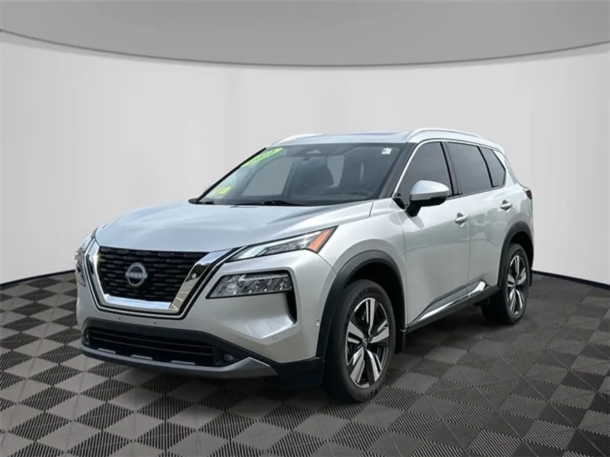 2022 Nissan Rogue SL photo 1