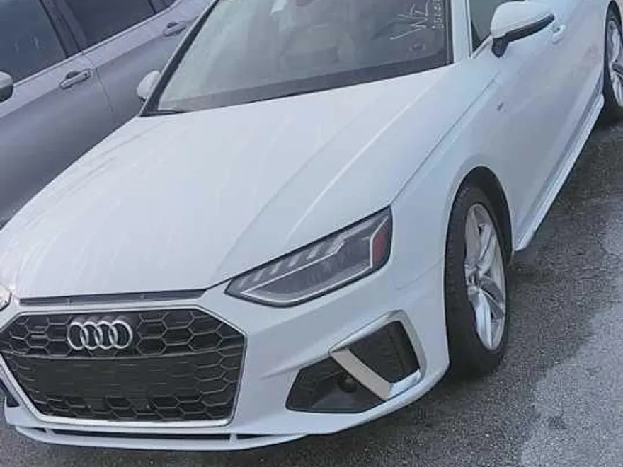 2024 Audi A4 45 S line Premium Plus photo 1