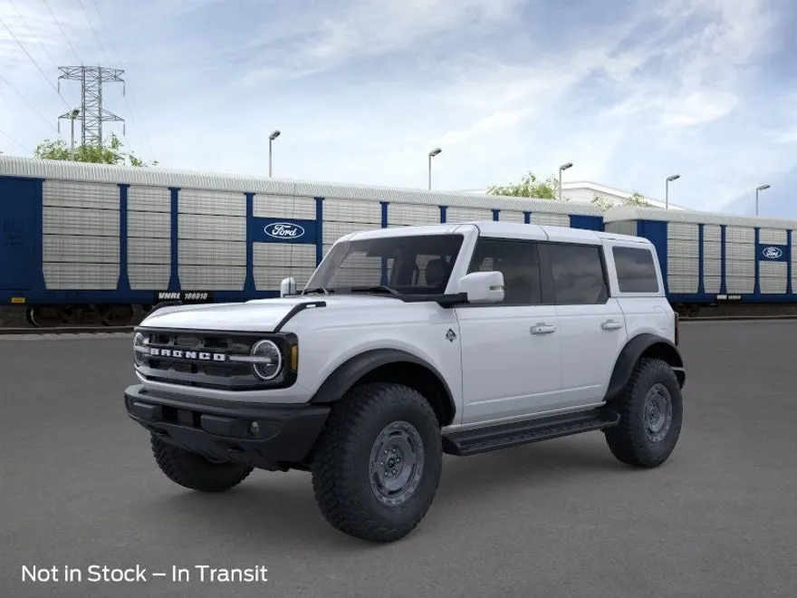 2025 Ford Bronco Outer Banks photo 1