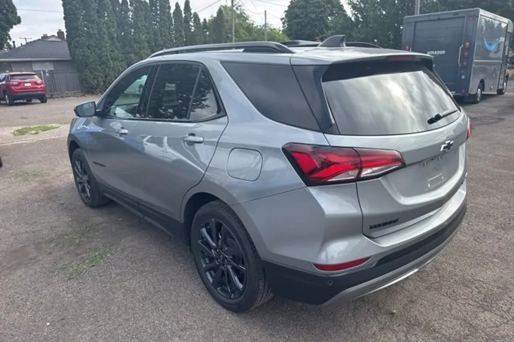 2024 Chevrolet Equinox RS photo 1
