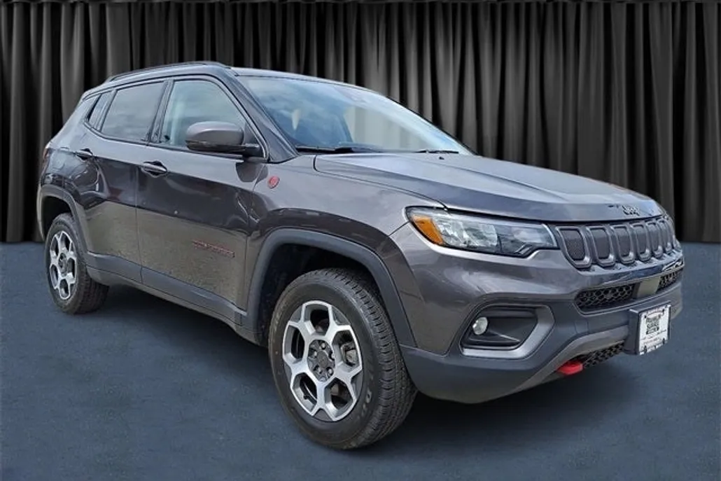 2022 Jeep Compass Trailhawk photo 1