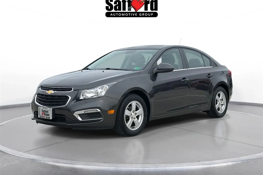 2015 Chevrolet Cruze photo 1
