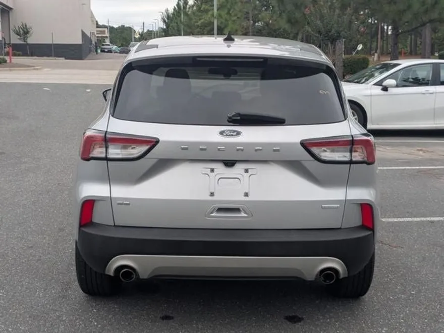 2020 Ford Escape SE photo 1