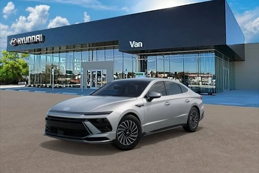 2025 Hyundai Sonata Hybrid SEL photo 1
