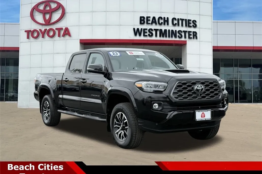 2023 Toyota Tacoma TRD Sport photo 1