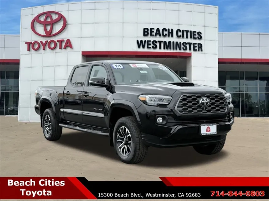 2023 Toyota Tacoma TRD Sport photo 1