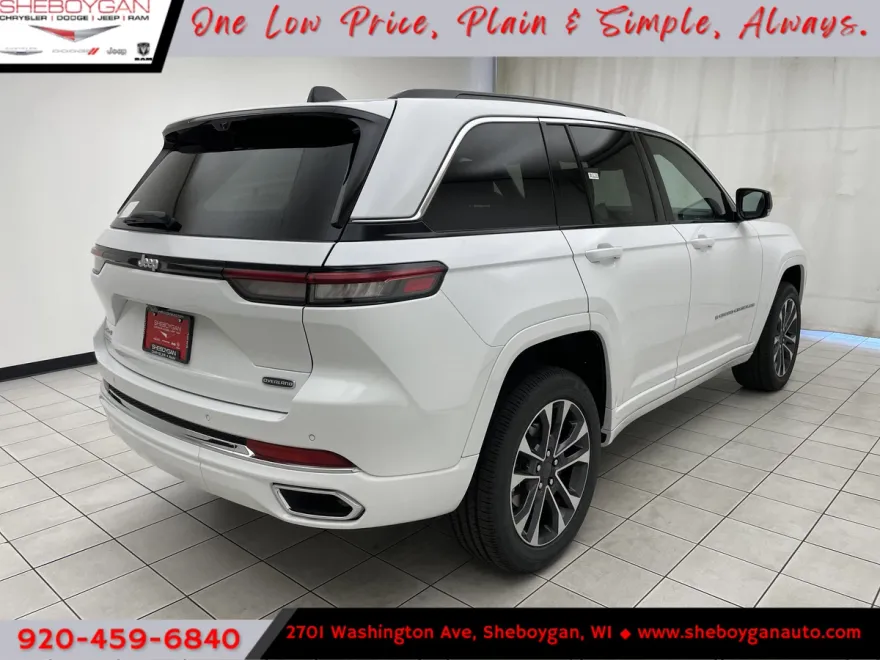 2025 Jeep Grand Cherokee Overland photo 1